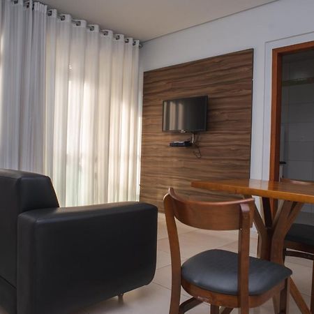 Manhattan Apart Hotel Caratinga Экстерьер фото