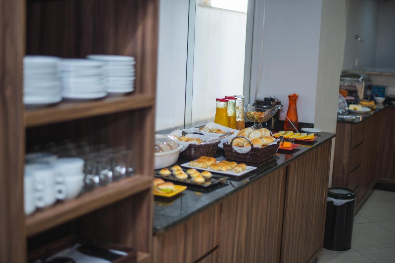 Manhattan Apart Hotel Caratinga Экстерьер фото