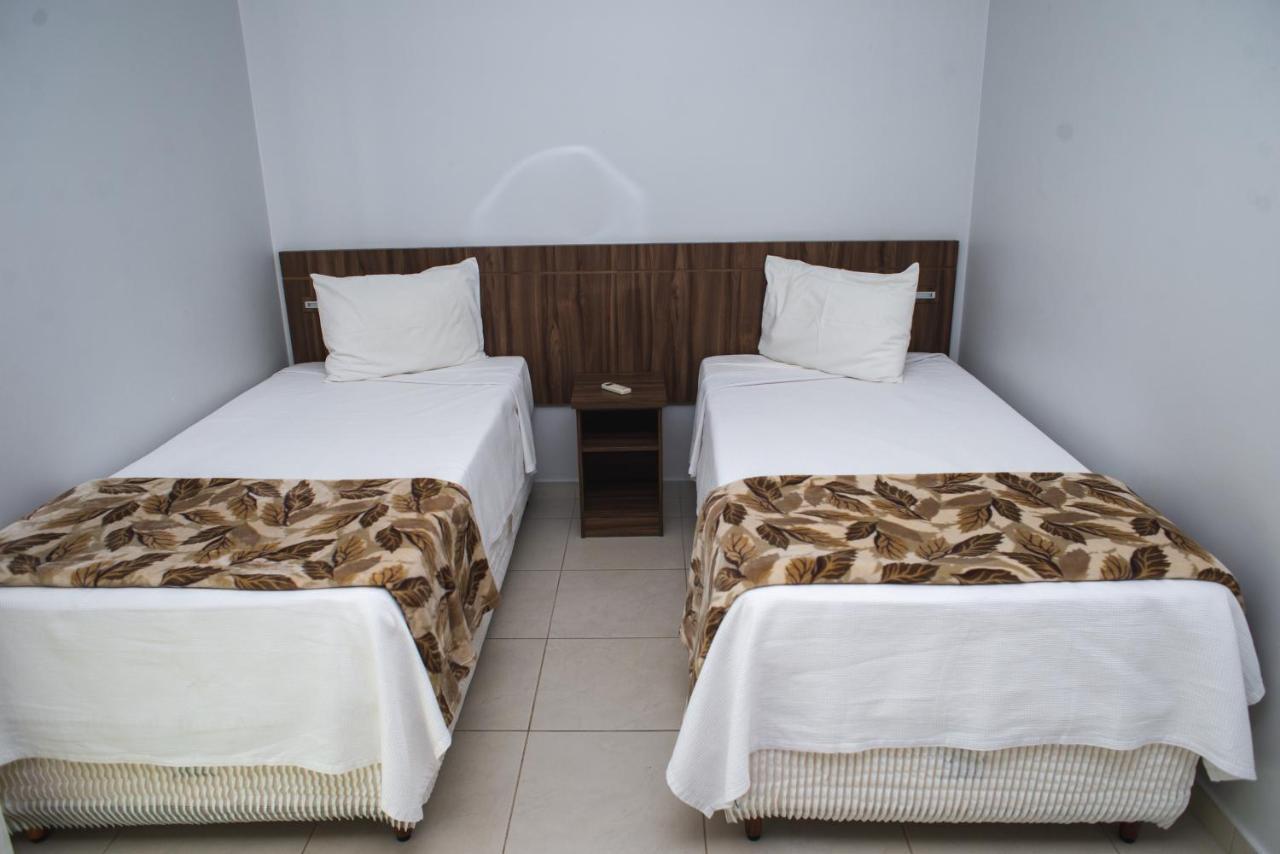 Manhattan Apart Hotel Caratinga Экстерьер фото