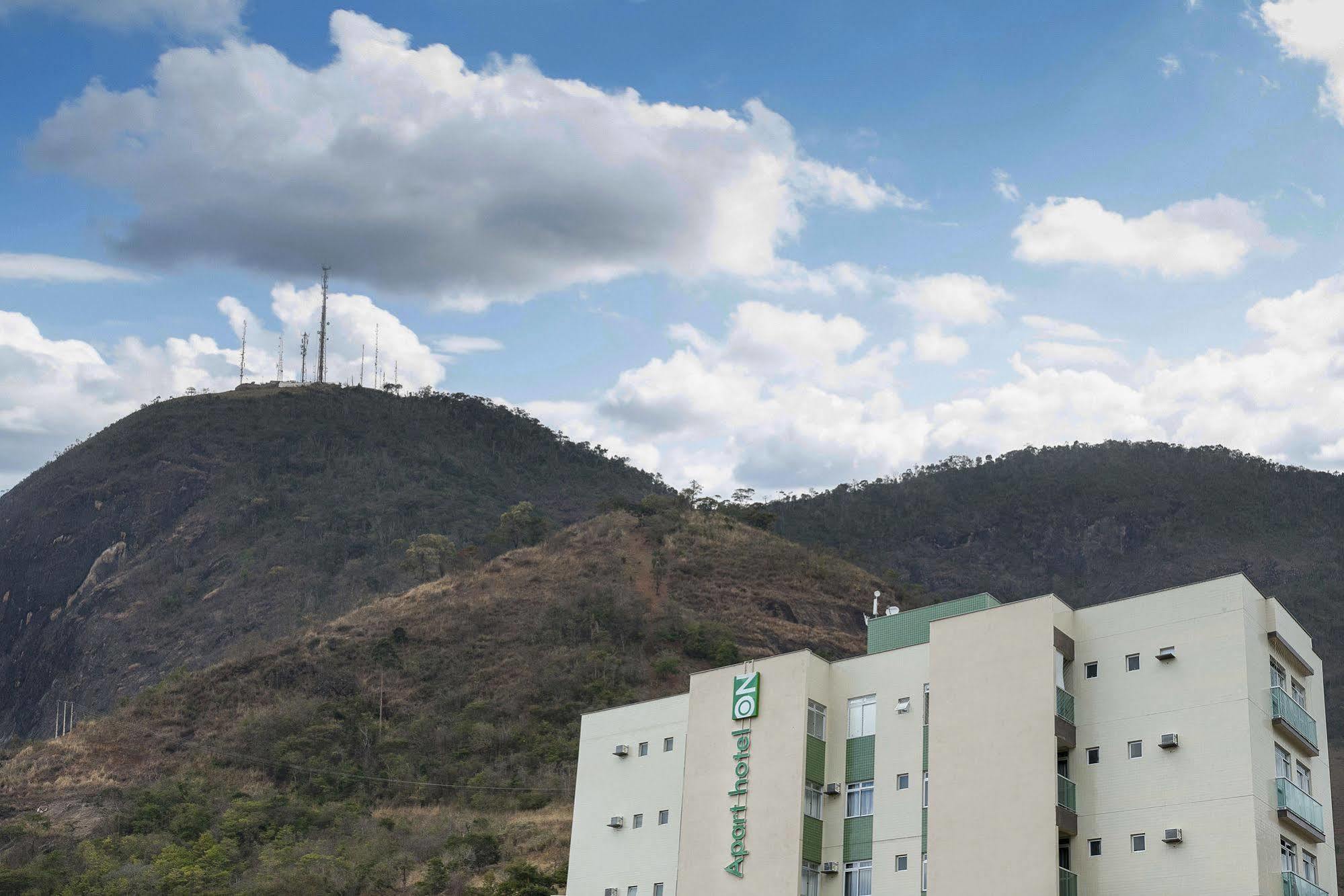 Manhattan Apart Hotel Caratinga Экстерьер фото